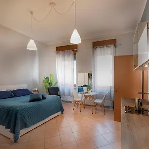 Italianflat - Rentroom Old Town - 200mt To Arena Casa de hóspedes